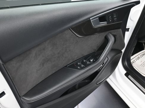 Used 2019 Audi S4 Premium Plus w/ Premium Plus Package image 16