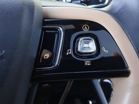 Used 2022 Lincoln Corsair Reserve w/ Equipment Group 201A image 21