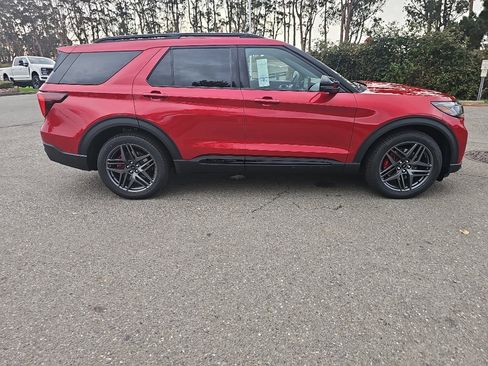 New 2026 Ford Explorer ST image 30