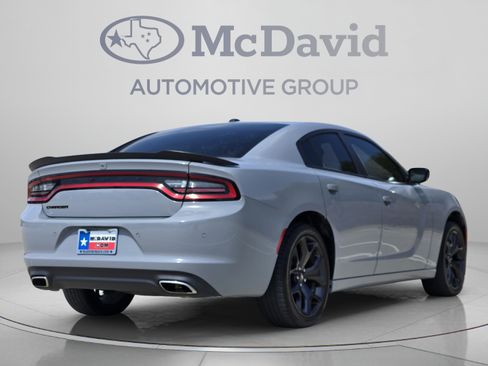 Used 2020 Dodge Charger SXT w/ Blacktop Package RWD image 6