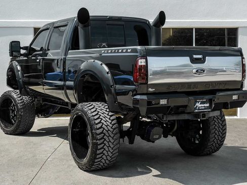 Used 2014 Ford F250 Platinum w/ FX4 Off-Road Package AWD/4WD image 10