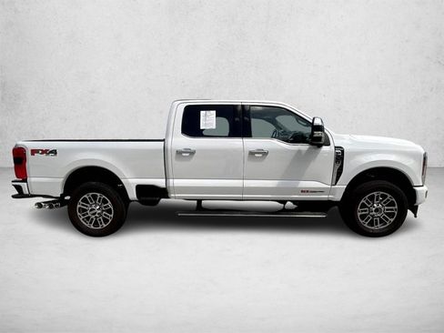 Used 2025 Ford F350 Platinum w/ Platinum Plus Package AWD/4WD image 5