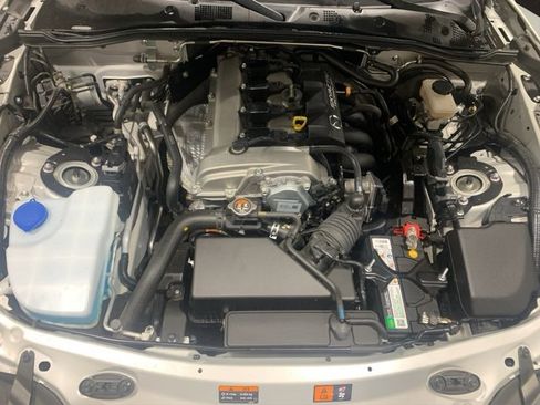 Used 2016 MAZDA MX-5 Miata Sport image 28