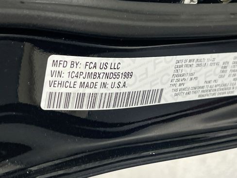 Used 2022 Jeep Cherokee Trailhawk image 30