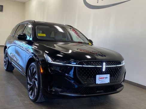 New 2025 Lincoln Nautilus Black Label w/ Jet Appearance Package image 2