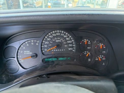 Used 2004 Chevrolet Silverado 1500 4x4 Crew Cab w/ Z71 Convenience Package 2 image 23