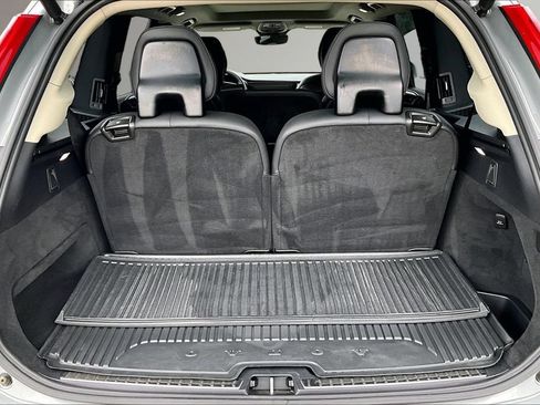 Used 2024 Volvo XC90 B5 Plus AWD/4WD image 7