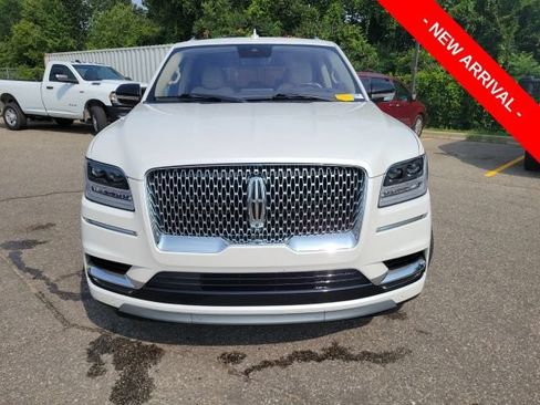 Used 2019 Lincoln Navigator Reserve AWD/4WD image 8