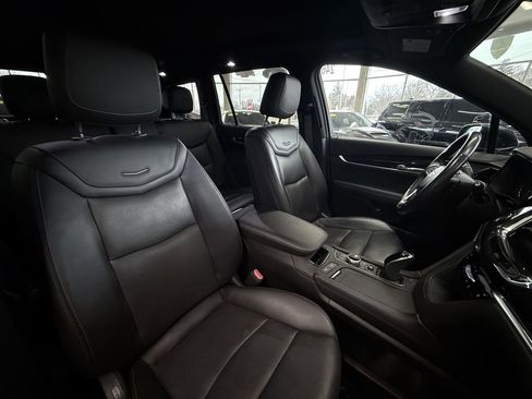 Used 2023 Cadillac XT6 Premium Luxury image 35