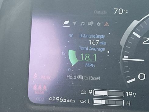 Used 2024 Toyota Tundra Platinum image 31