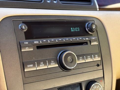 Used 2008 Buick Lucerne CXL w/ Ultra Confidence Package image 10