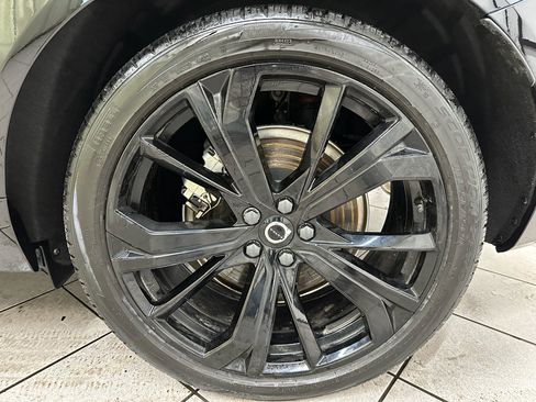 Used 2024 Volvo XC60 T8 Ultimate w/ Protection Package Premier image 15