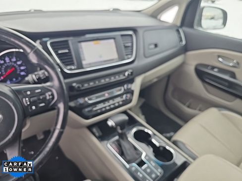 Used 2020 Kia Sedona SX image 14