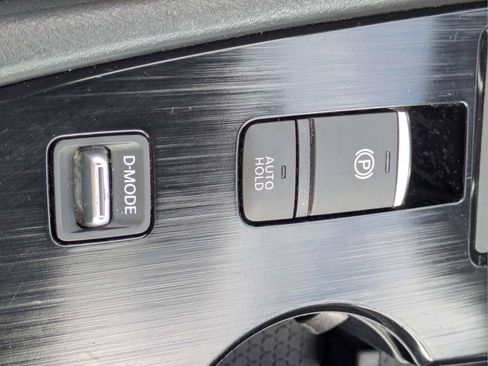 Used 2024 Nissan Rogue SV FWD image 20