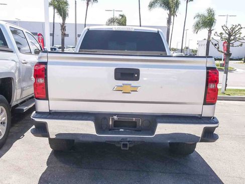 Used 2018 Chevrolet Silverado 1500 LT w/ Trailering Package AWD/4WD image 8