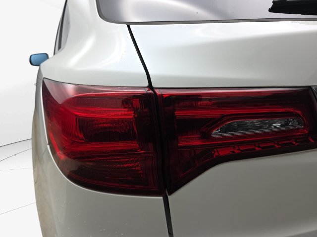 Used 2016 Acura MDX w/ Technology Package AWD/4WD image 35