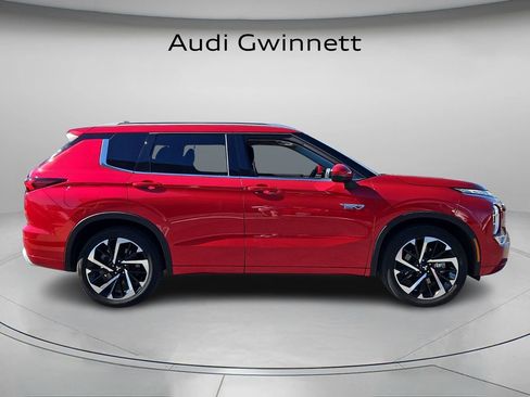 Used 2023 Mitsubishi Outlander SEL image 4