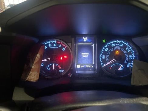 Used 2023 Toyota Tacoma TRD Pro image 2