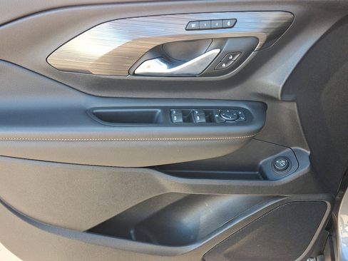 Used 2021 GMC Terrain SLT image 23