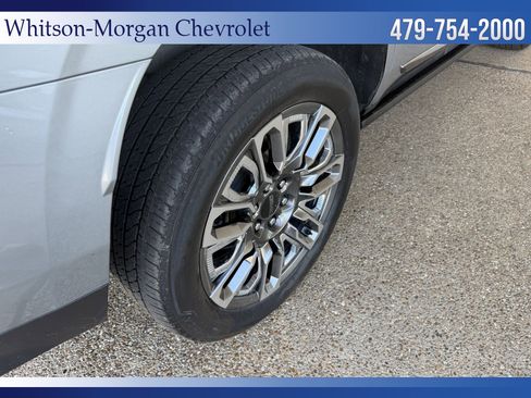 Used 2024 GMC Yukon Denali Ultimate image 9