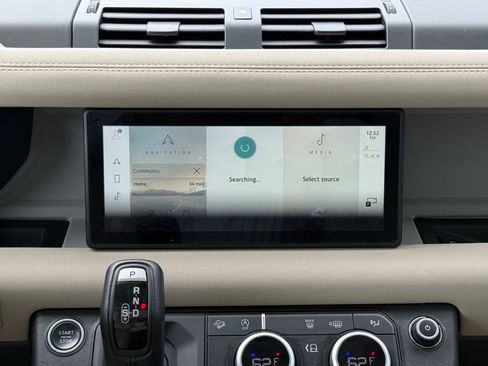 Used 2022 Land Rover Defender 110 S image 14