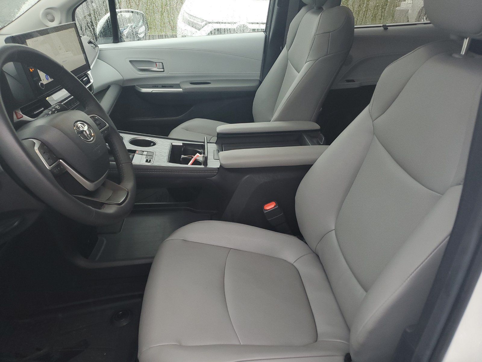 Certified 2025 Toyota Sienna XLE w/ XLE Plus Package AWD/4WD image 16