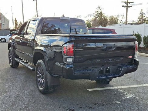 Certified 2021 Toyota Tacoma Limited image 4