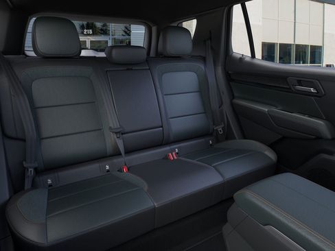 New 2026 GMC Terrain AT4 w/ Technology Package II AWD/4WD image 17