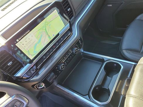 Certified 2025 Chevrolet Silverado 2500 LTZ w/ LTZ Convenience Package image 41