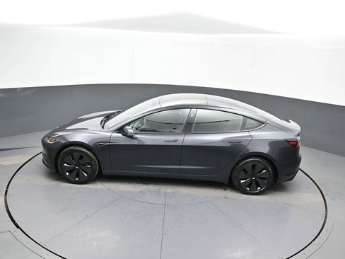 Used 2025 Tesla Model 3 Long Range image 43