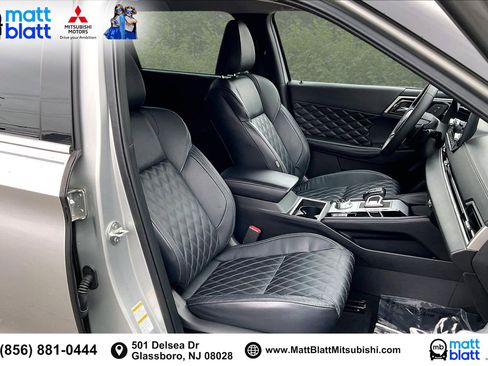 Used 2022 Mitsubishi Outlander SEL image 8