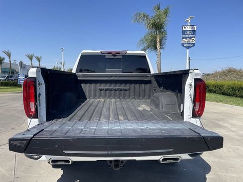 Used 2024 GMC Sierra 1500 Denali w/ Technology Package AWD/4WD image 25