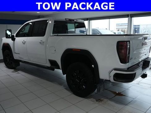 Used 2024 GMC Sierra 3500 AT4 w/ AT4 Premium Plus Package image 4