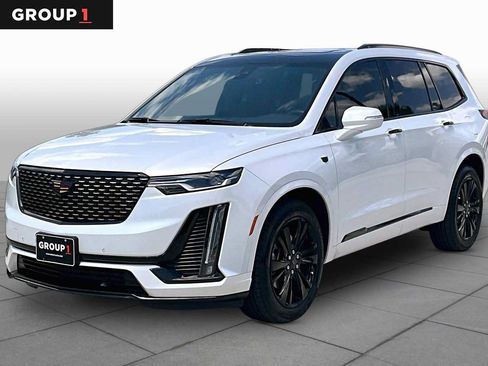 Used 2025 Cadillac XT6 Premium Luxury FWD image 1