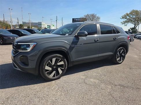 New 2026 Volkswagen Atlas Cross Sport SE image 8