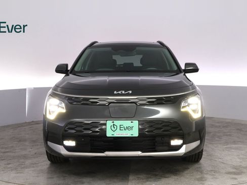Used 2023 Kia Niro Wave FWD image 12