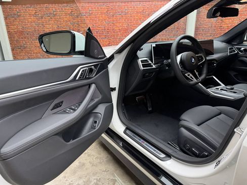 Used 2026 BMW 430i xDrive w/ M Sport Package AWD/4WD image 9