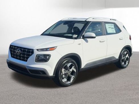 New 2026 Hyundai Venue SEL FWD image 4