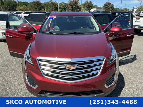 Used 2018 Cadillac XT5 Luxury w/ Driver Awareness Package FWD image 34