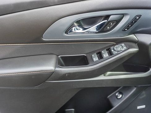 Used 2020 Chevrolet Traverse Premier w/ Redline Edition AWD/4WD image 18