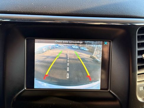 Used 2018 Jeep Grand Cherokee Laredo image 27