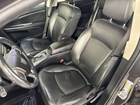 Used 2015 Dodge Journey Crossroad w/ Flexible Seating Group image 20