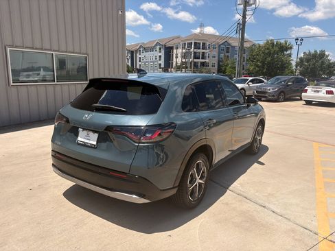 Certified 2024 Honda HR-V EX-L image 8
