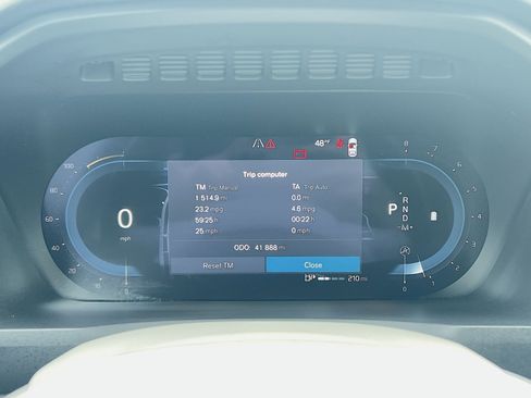 Used 2023 Volvo XC90 B5 Plus w/ Protection Package image 17