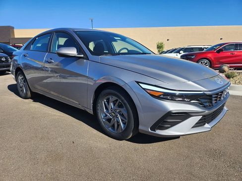 New 2026 Hyundai Elantra Blue image 2