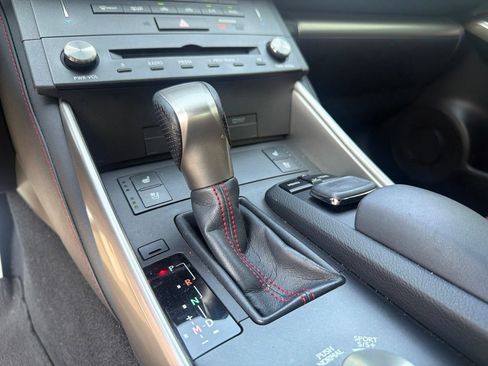 Used 2016 Lexus IS 350 RWD image 20