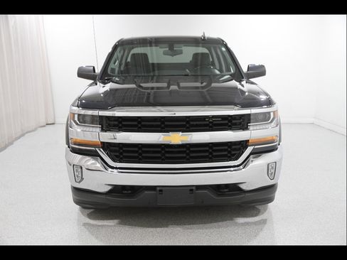 Used 2019 Chevrolet Silverado 1500 LT w/ All Star Edition AWD/4WD image 2