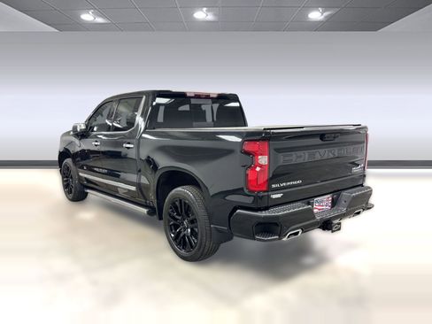 Used 2023 Chevrolet Silverado 1500 High Country image 2