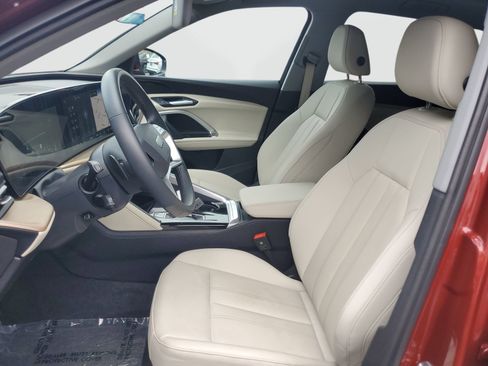 Used 2025 Audi Q5 Premium w/ Convenience Package AWD/4WD image 19