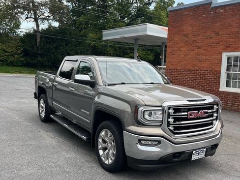 Used 2017 GMC Sierra 1500 SLT w/ SLT Premium Package image 3